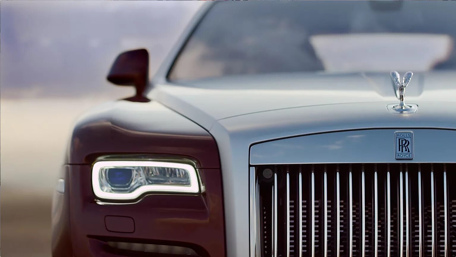 Песня ты дороже чем rolls royce. Rolls Royce фары. Фара Rolls Royce Phantom 2003. Rolls Royce Phantom фары. Роллс Ройс Куллинан фары.