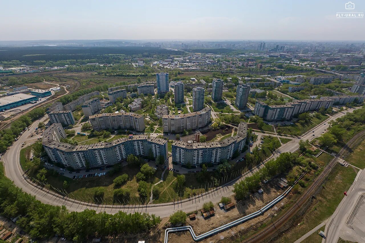 Октябрьский город екатеринбург. Микрорайон синие камни. Мкр синие камни Екатеринбург. Свердловск синие камни. Синие камни район в ЕКБ.