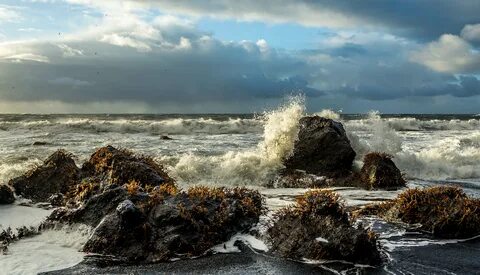 Wave crashed