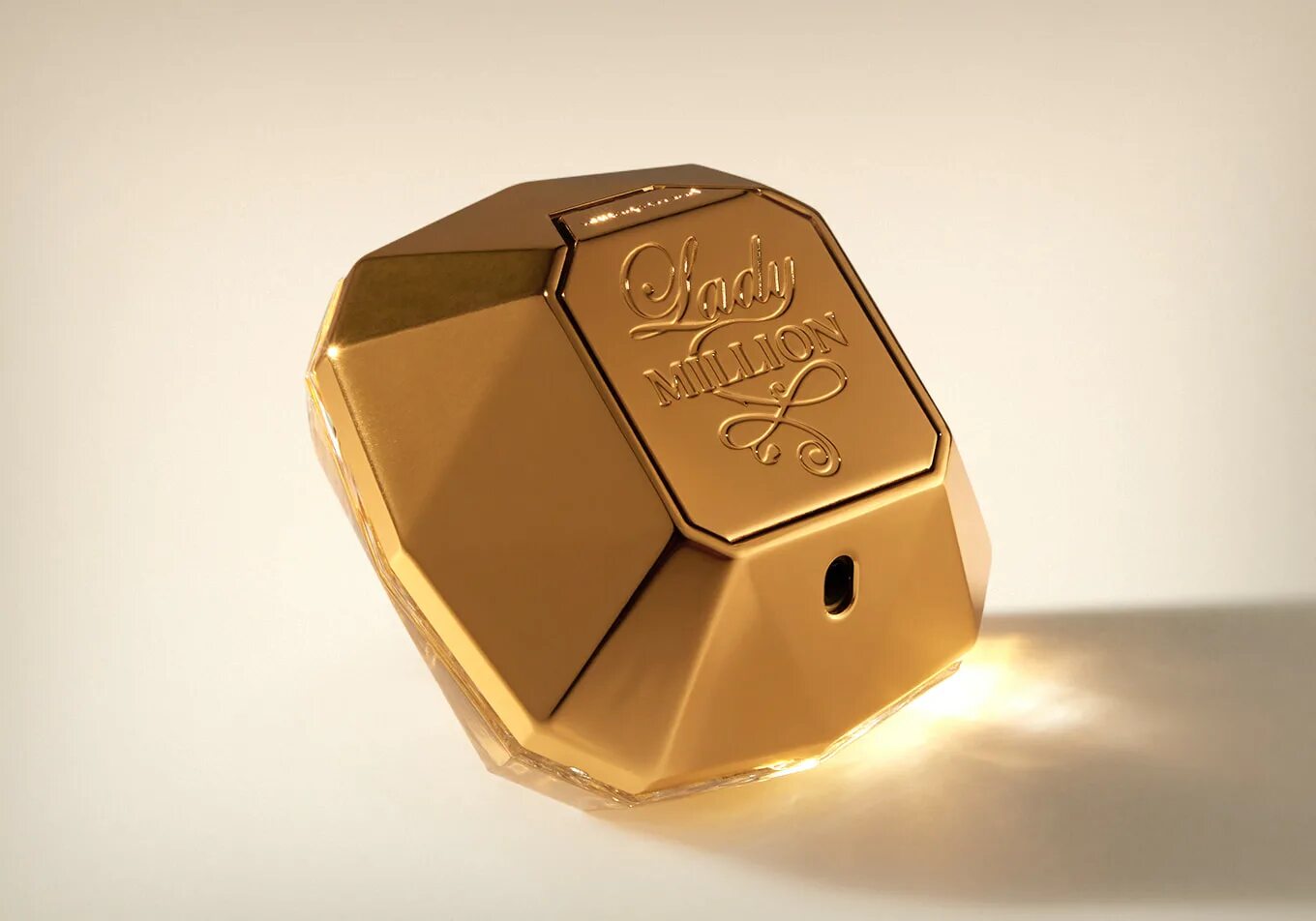 Золотое яблоко пако рабан. Леди миллион 80 мл. Paco rabanne lady million lucky. 1 million paco rabanne logo. Золотое яблоко пако рабан.