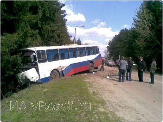 Автовокзал курск рыльск расписание. Автобус Рыльск Курск. Автовокзал Рыльск. Автобус из Рыльска до Курска. Маршрутка Курск Рыльск.