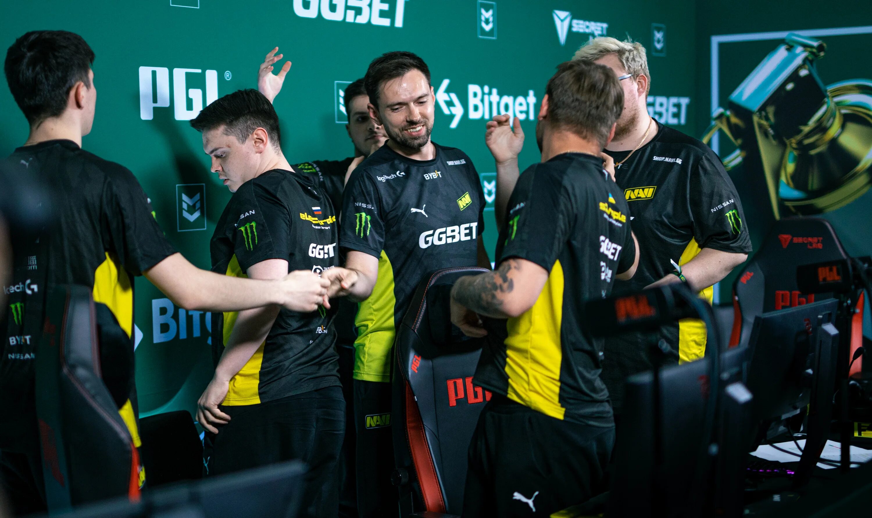 Natus vincere pain gaming. Major Antwerp 2022 Navi. Нави КС го 2022. PGL Major Antwerp 2022 Кубок. Симпл мажор 2022.