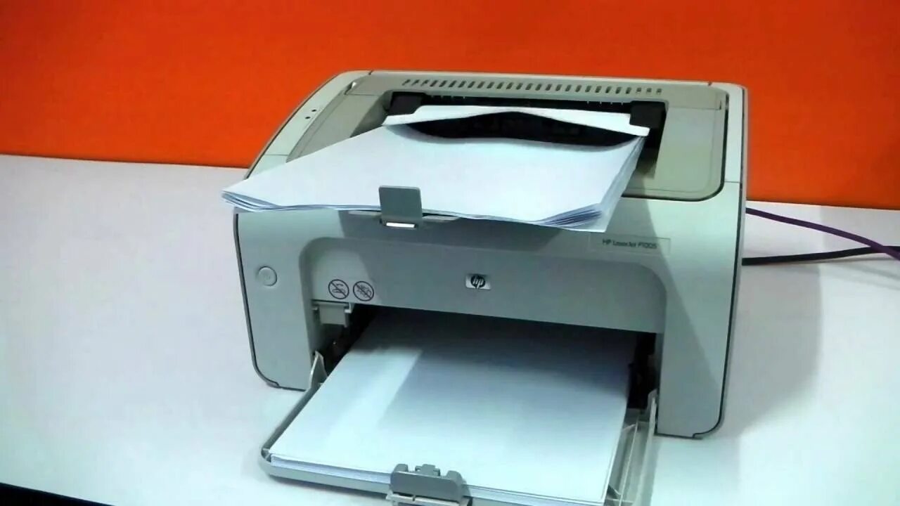 P1005 драйвер. Лазерный принтер HP 1005. Принтер HP LASERJET 1005. Принтер HP принтер HP LASERJET p1005. Принтер лазерный HP LJ p1005.