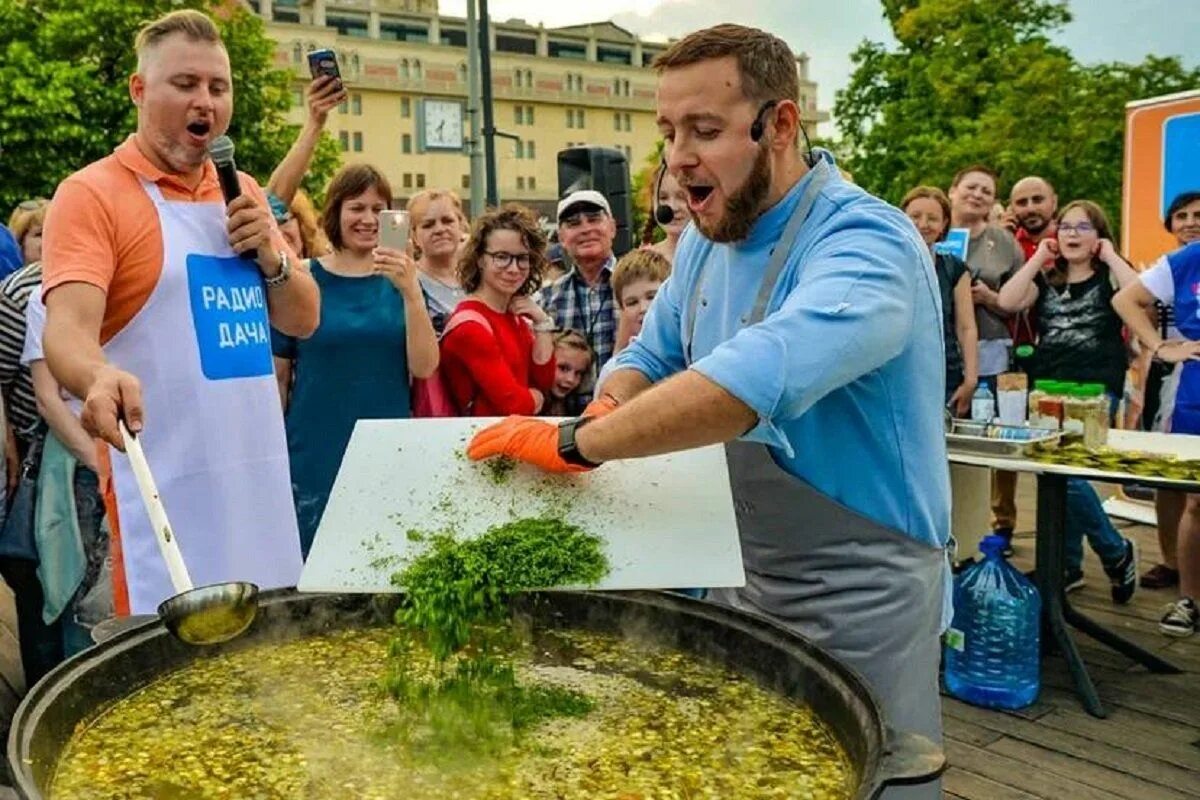 Варю 100. Кулинарное шоу на фестивале. Рыбный фестиваль. Рыбная неделя в Москве. Фестиваль Рыбная неделя в Москве.