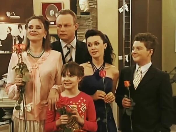 Моя прекрасная няня повелитель тьмы. Красная няня. Моя прекрасная няня 1 сезон 17 серия. Красная няня. Заворотнюк анастасия в сериале няня.