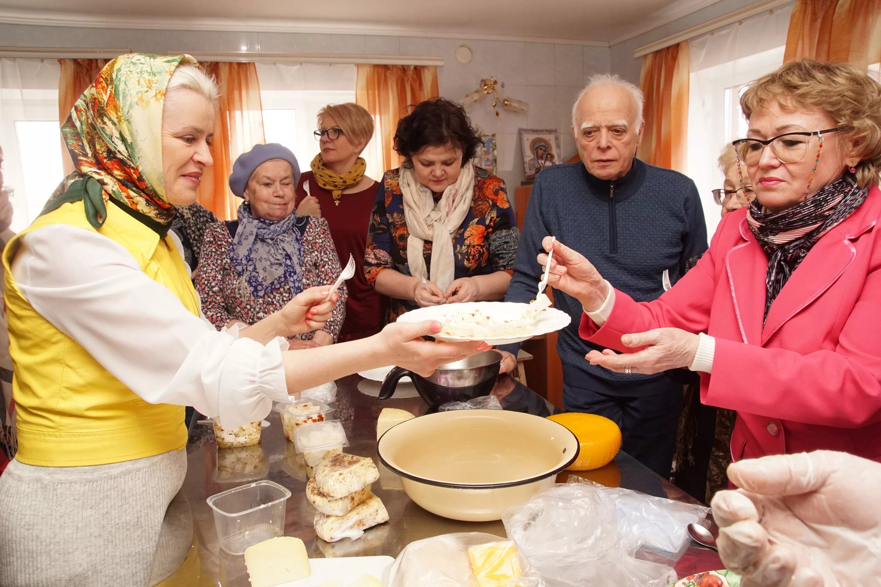 храм в честь архистратига божия михаила. рп 5 малая пурга. бассейн малая пурга 1000. малая пурга крещение. удмуртское платье.