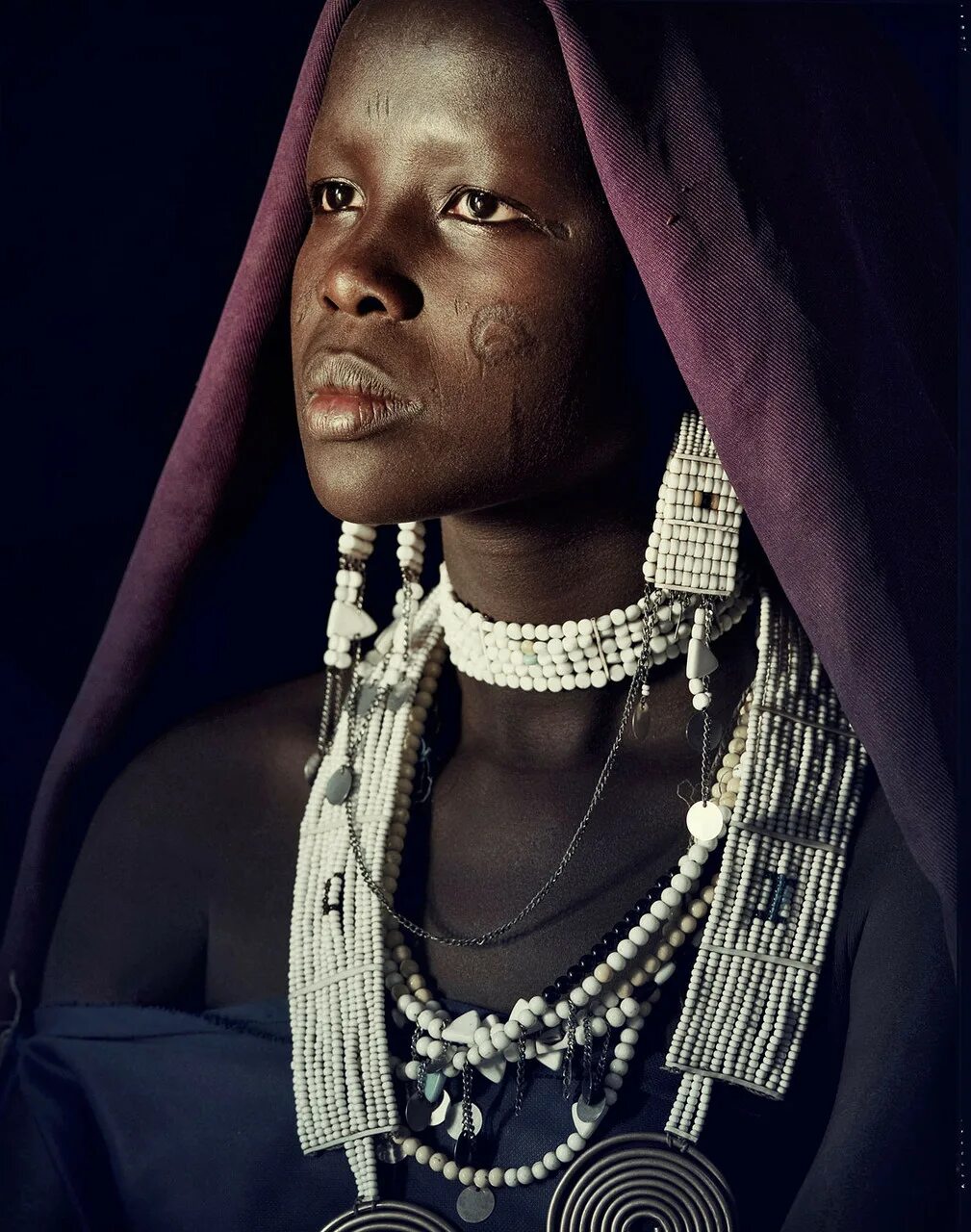 За высокое племя людей. Масаи племя. Масаи народ Африки. Африканское племя Масаи. Масаи женщины.