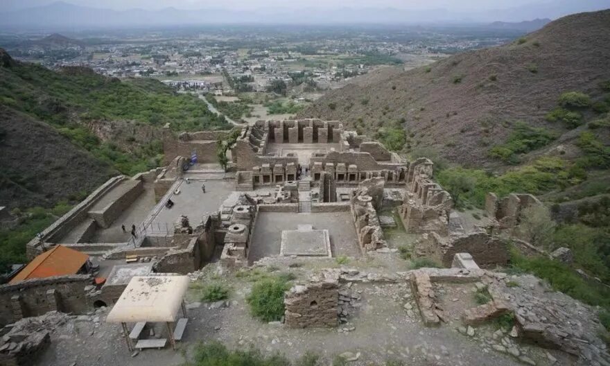 Университеты древности. Таксила Пакистан. Taxila город Пакистан. Таксила Индия. Университет Такшашила в Индии.