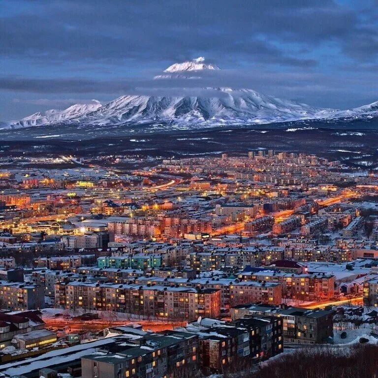 Камчатка петропавловск-камчатский. Какой час в камчатке. Петропаловск камчатский. Какой час в камчатке. Дальний восток камчатка.