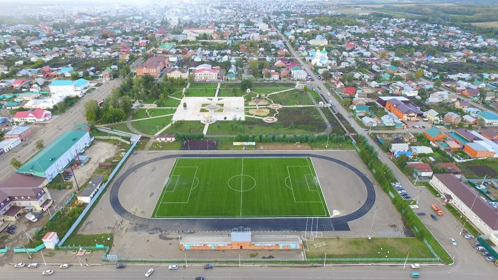 Буинск население. Буинск Татарстан Республика. Центральный парк Буинск Буинск. Центр город Буинск. Город Буинск Центральный парк.