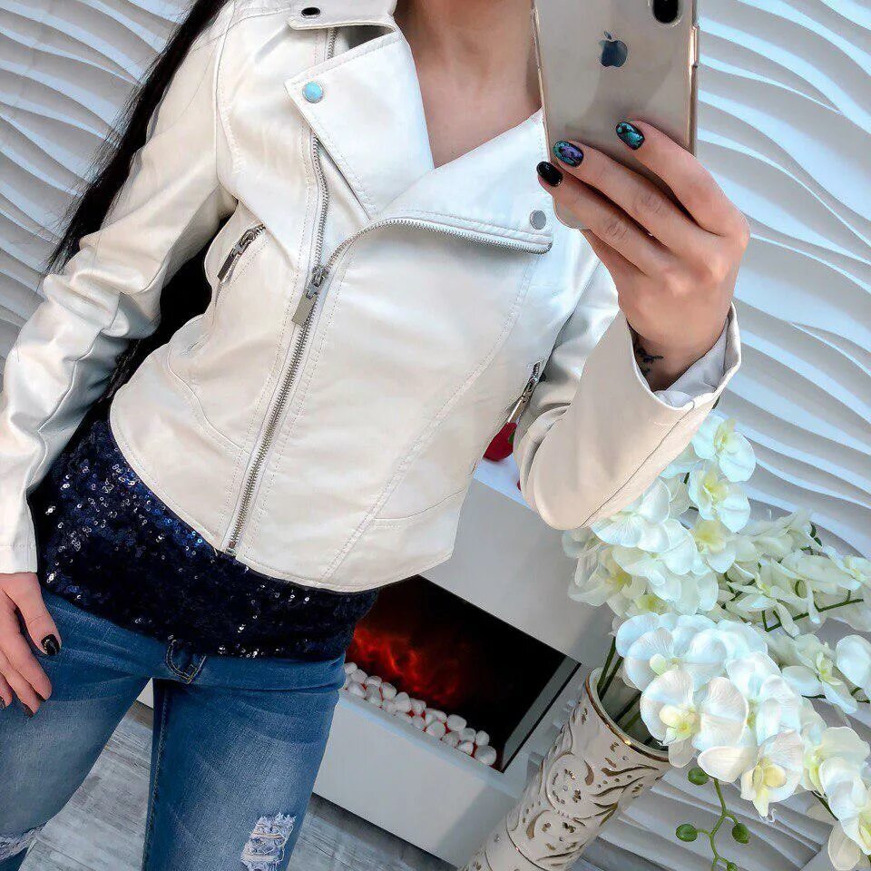 Karen millen белая косуха. белый кожзам пуховик. куртка из экокожи женская белая. бежевая куртка из экокожи. куртка из экокожи женская белая.