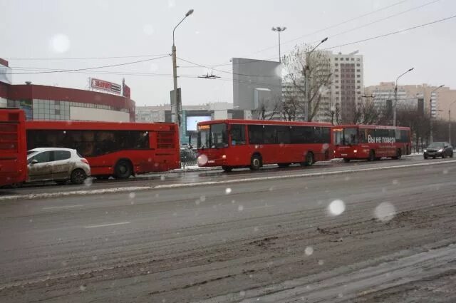 30 автобус казань остановки. Автобус Казань. Казанские автобусы 29. 33 Автобус Казань. Остановка Тандем Казань.