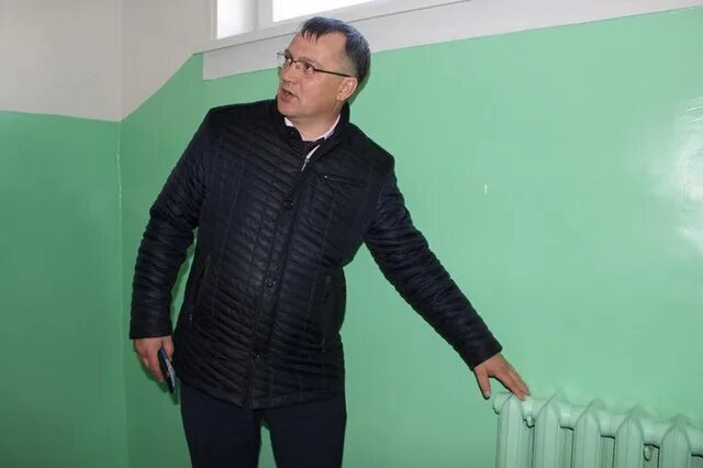 Госслужба усть илимск. Город усть илимск улица мира. Госслужба усть илимск. Ночной город усть илимск. Усть-илимск старый город.