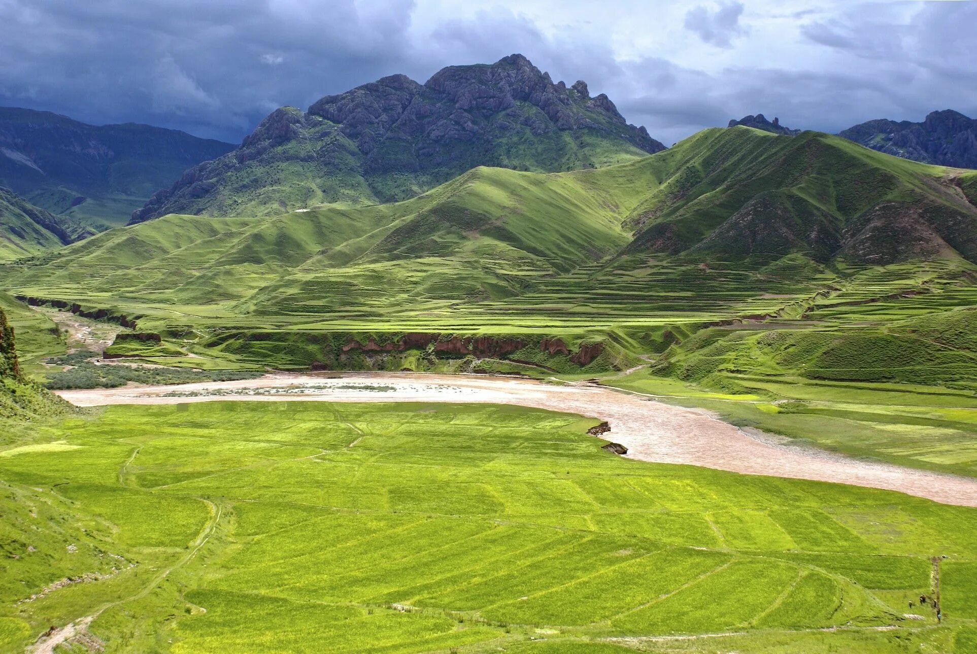 Равнины гималаи. Цинхай-тибетское плато. Тибетское Нагорье Китай. Плоскогорье Тибет. Природа тибетского нагорья.