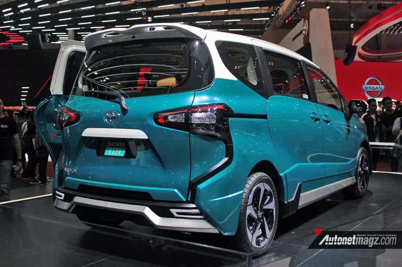 Toyota Sienta 2015 Hybrid. Toyota Sienta Hybrid g. Toyota Sienta 2017 Hybrid. Тойота Сиента 2017 гибрид. Hybrid g