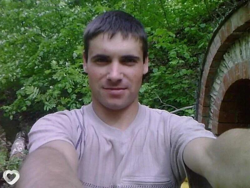 Познакомиться с нормальным мужчиной. Где познакомиться с парнем для серьезных отношений. Фото мужчин реальных. Обычный парень. Симпатичный мужчина 35 лет.