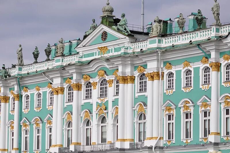 В каком году был открыт эрмитаж. Санкт-петербург эрмитаж зимний дворец. эрмитаж зимний дворец. эрмитаж музей здание. зимний дворец санкт-петербург художественный музей.