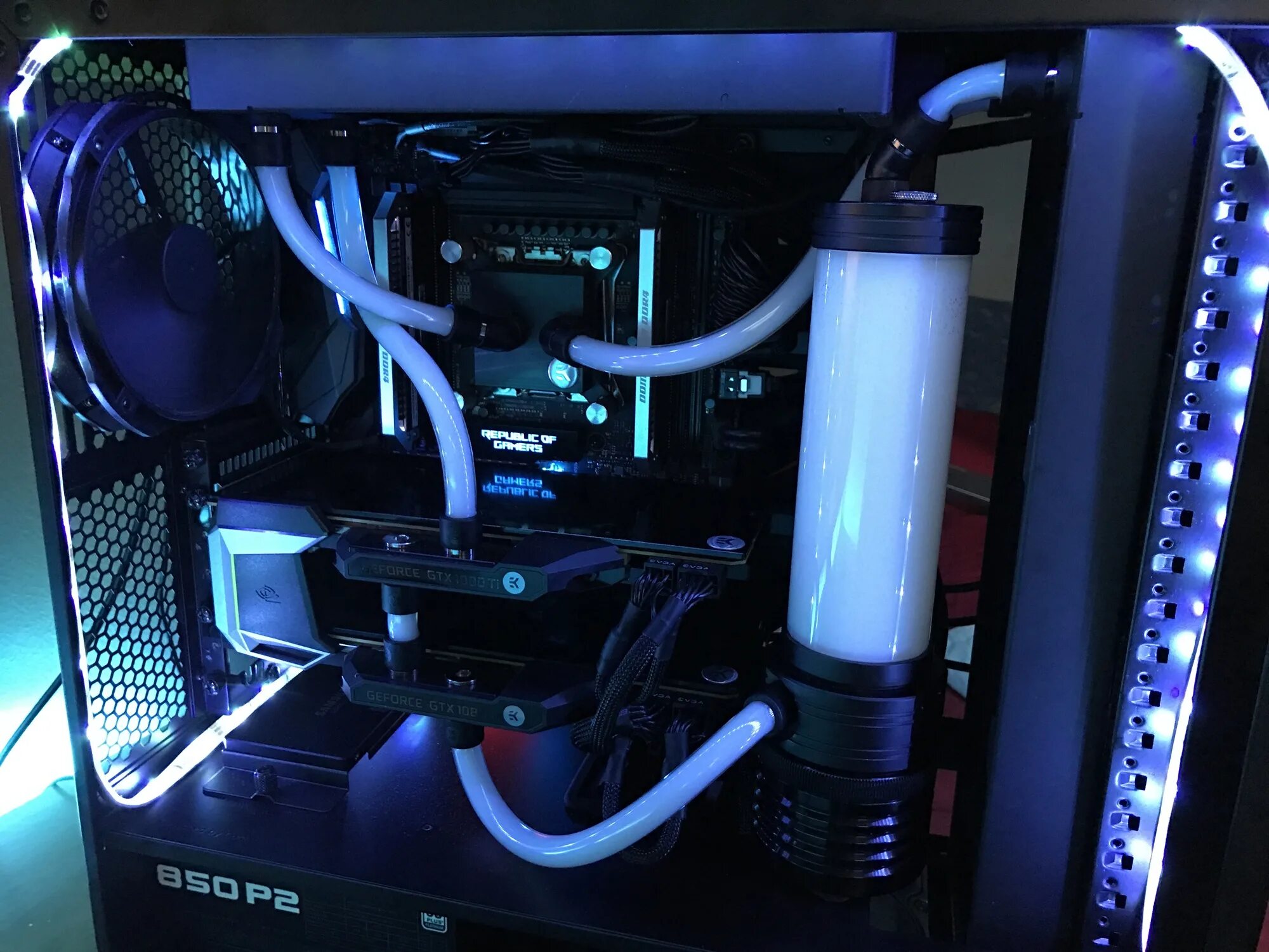 Кастом сжо - 2 360 радиатора. Сжо aerocool. Водяное охлаждение для i7 10700f. Водяное охлаждение deepcool lt720. Thermaltake pacific rl240 d5 hard tube water cooling kit.
