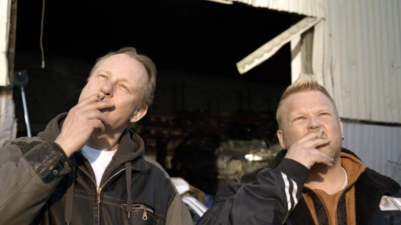 Довольно добрый человек. Ganske snill mann 2010. Люди добрые фильм. Довольно добрый человек фильм 2010 кадры. Смотреть фильм люди добрые.