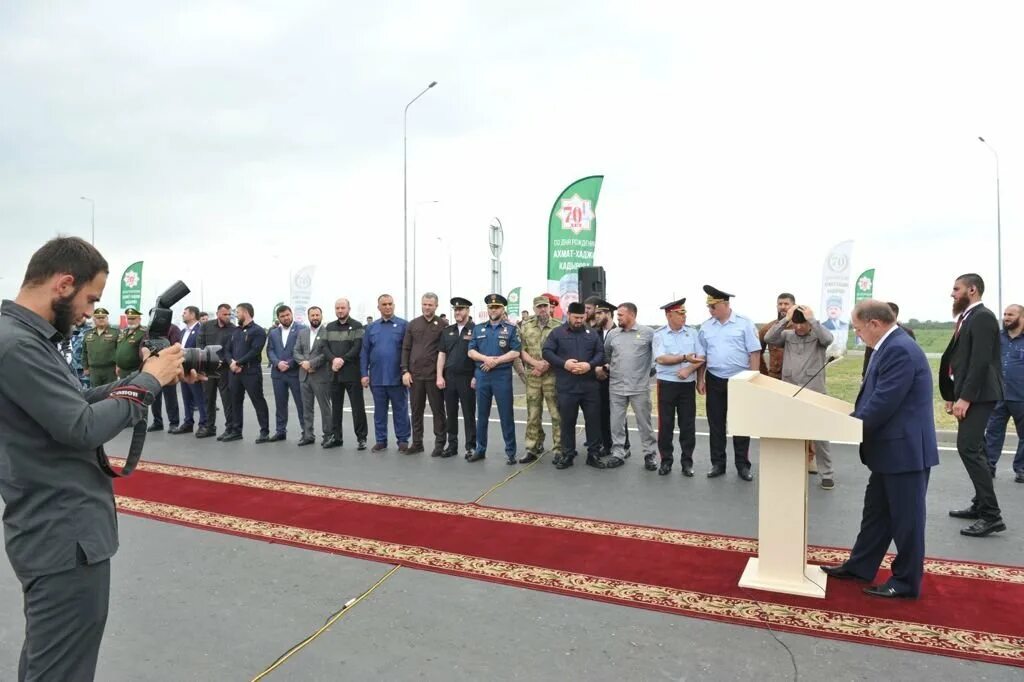 вести грозный. трасса хасавюрт грозный. дорога грозный ведено. дагестанские москвичи фото. поставщики в чеченской республике.