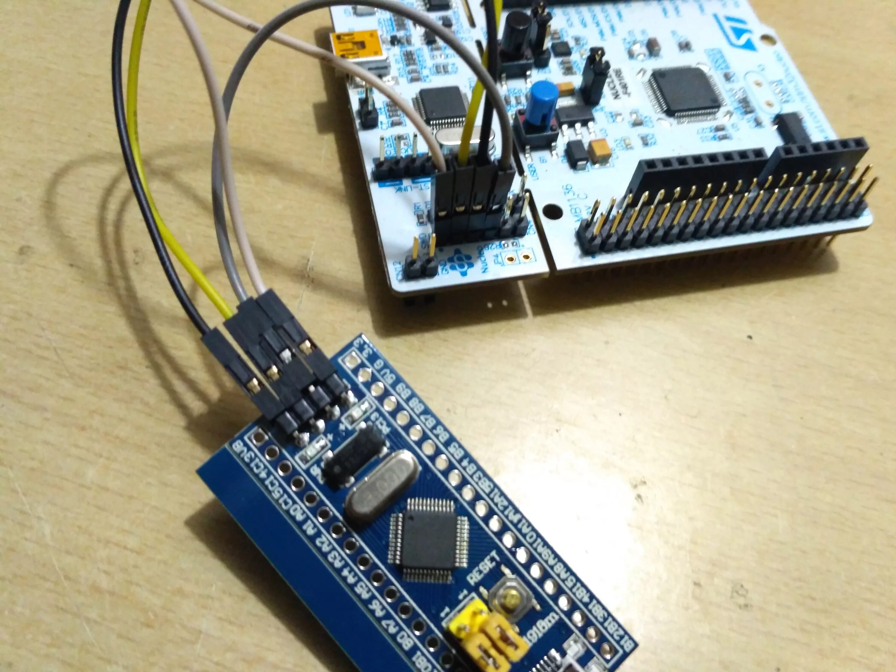 Stm32 link. Stm32 link. Программатор st-link v2 mini. St link v2 pinout. Stm32 st-link utility.