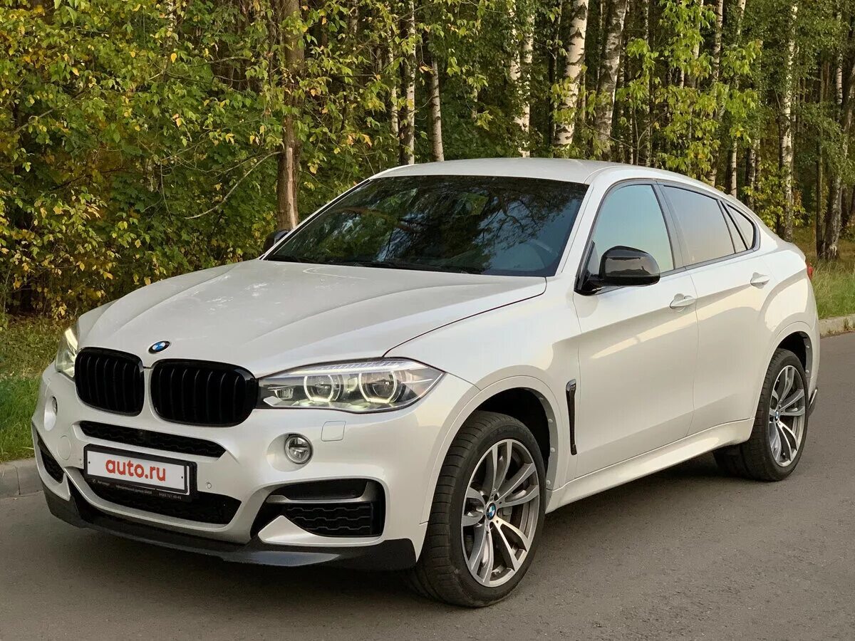 X6 9. BMW x6 белая. BMW x6 f16 White. BMW x6 2016 белый. БМВ х6 м белая.