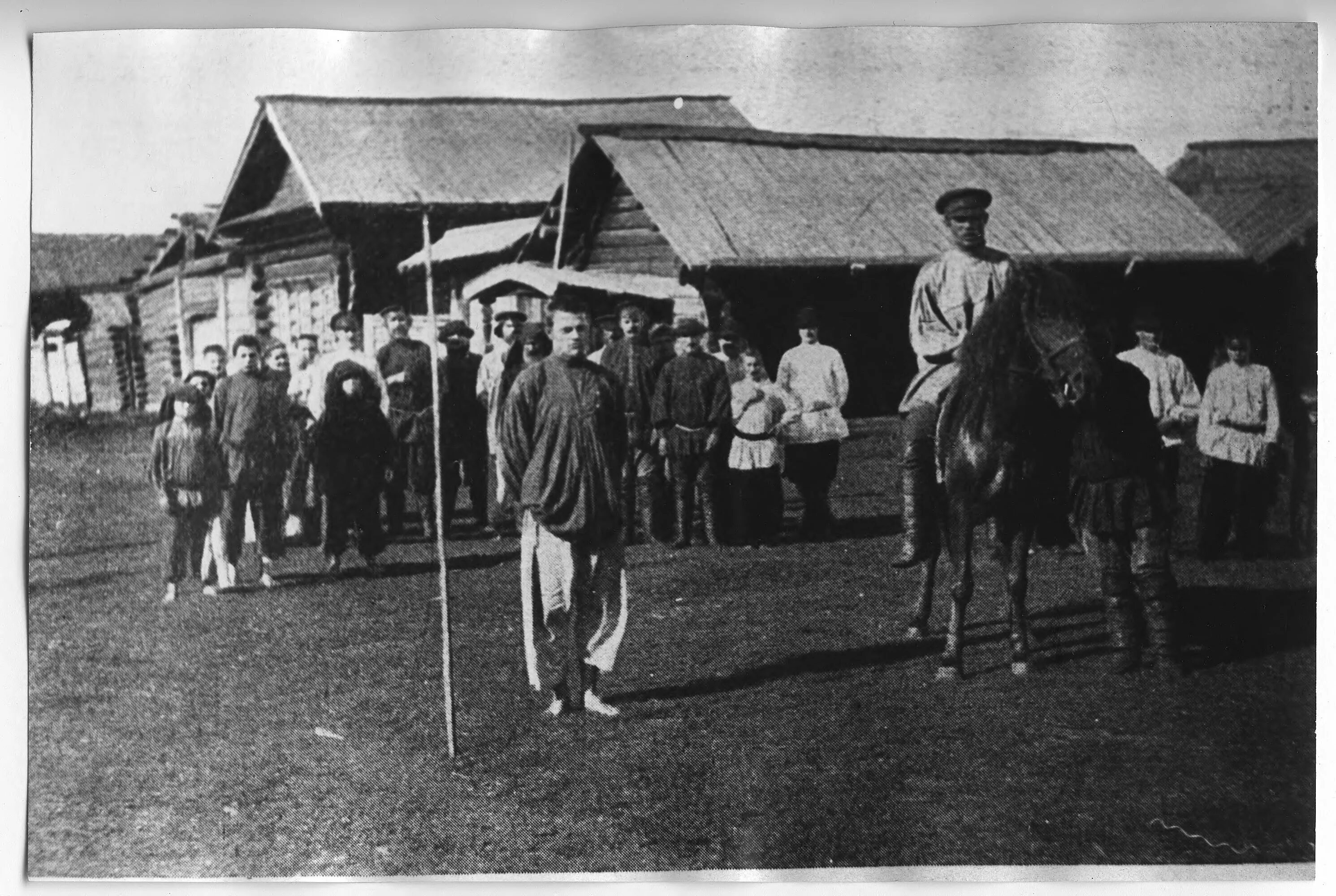 Жизнь и быт сибирских. Крестьяне 19 20 века в России. Енисейская Губерния 19 века. Деревня в Сибири в 20 веке Российская Империя. Сибирские зажиточные крестьяне 19 века.