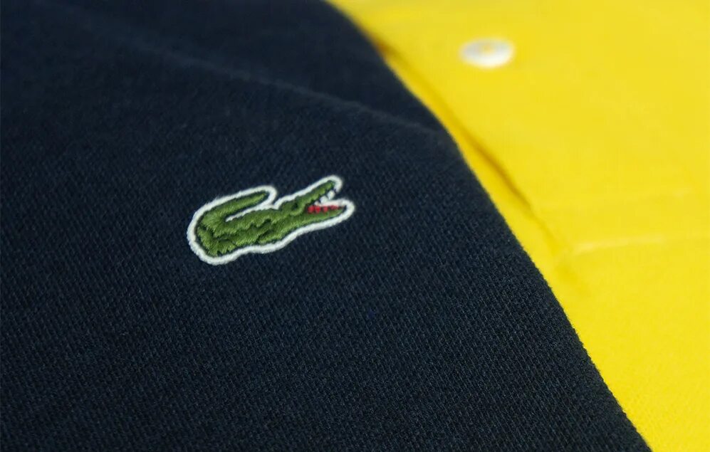 Как отличить lacoste. Поло от лакост. Поло Lacoste Original. Лакост паль. Поло лакосте логотип оригинала.