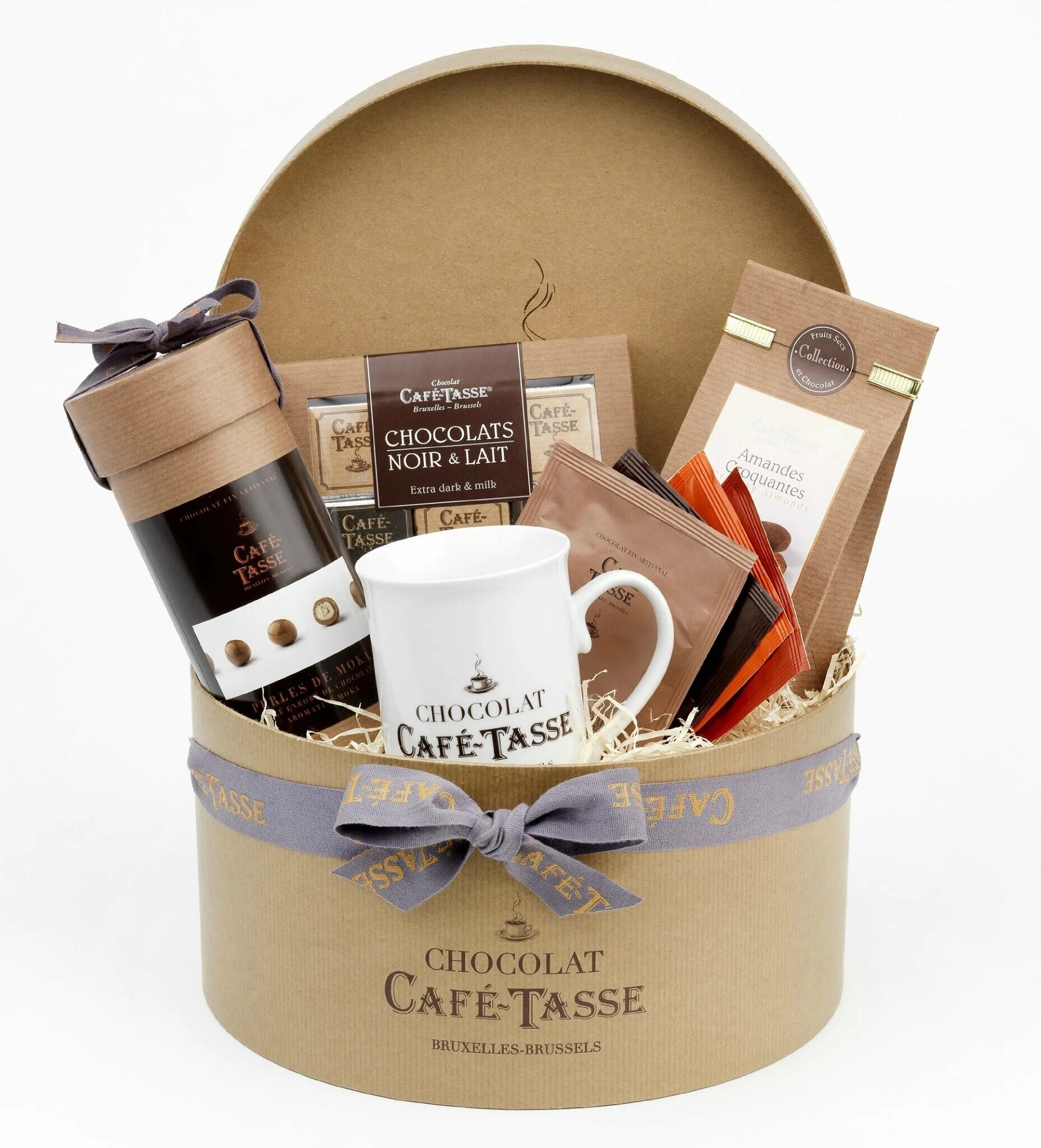 Кофейный набор в коробке. Кофе в коробочке. Набор чай кофе подарочный для мужчины. Упаковка кофе. Кофейный набор с туркой.