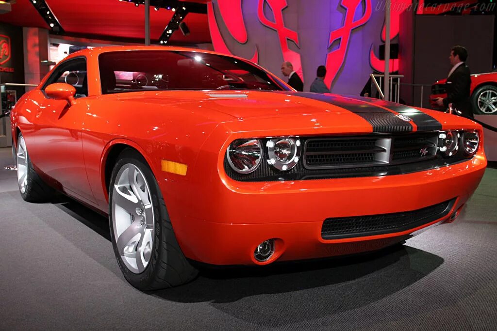 Сколько стоит додж. Dodge Challenger 2006. Dodge Challenger Concept 2006. Додж Челленджер 50. Додж Челленджер 2006.