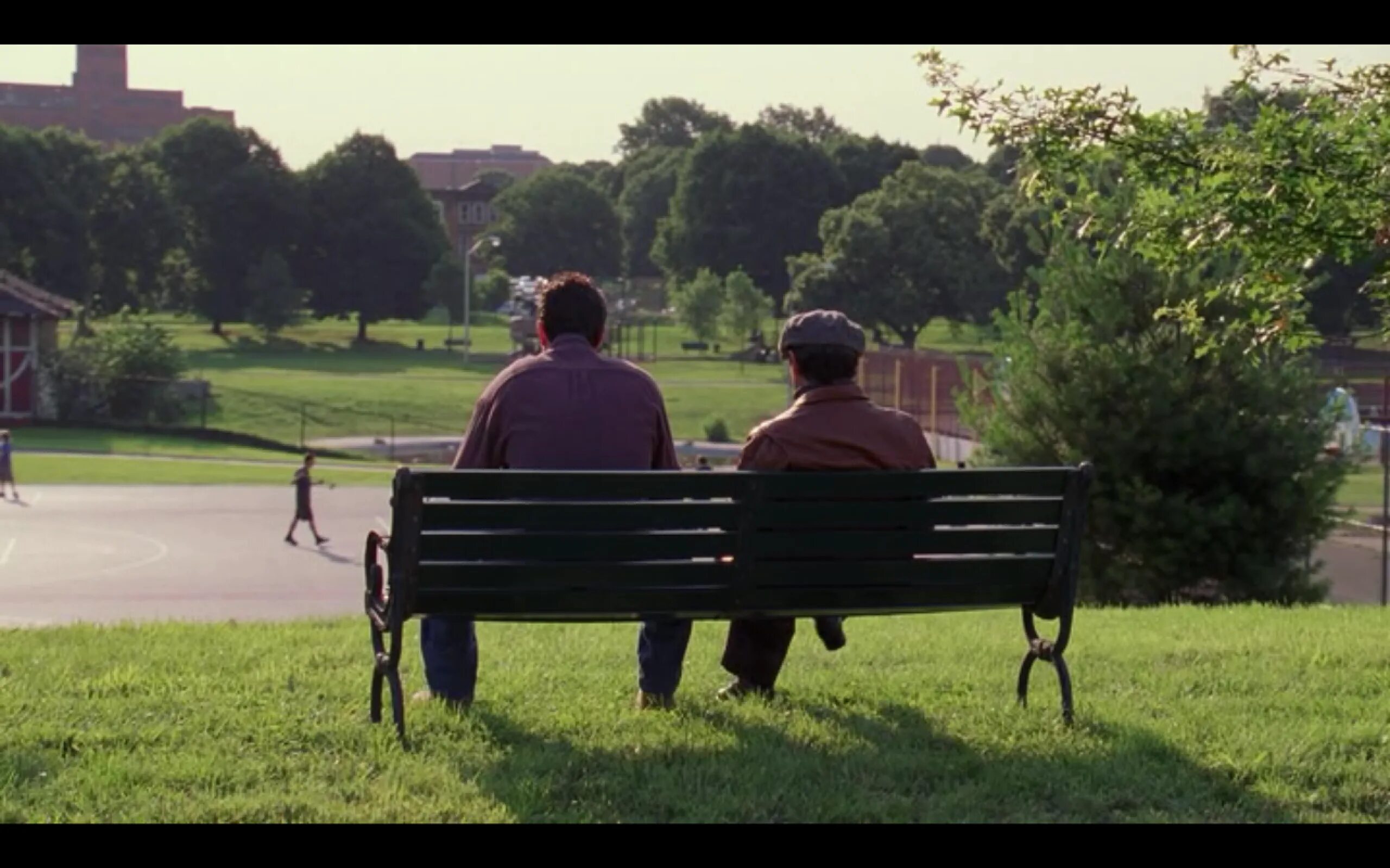 Оттепель сцена на скамейке. Sitting in the Park. Любовь природа парк. People in the Park on a Bench. Sit on a bench