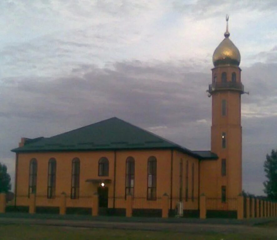 Станица шелковская мечеть. Станица ассиновская сунженского района чеченской республики. Чеченская республикастаница шалковская. Станица чечни. Шелковская чеченская казаки.