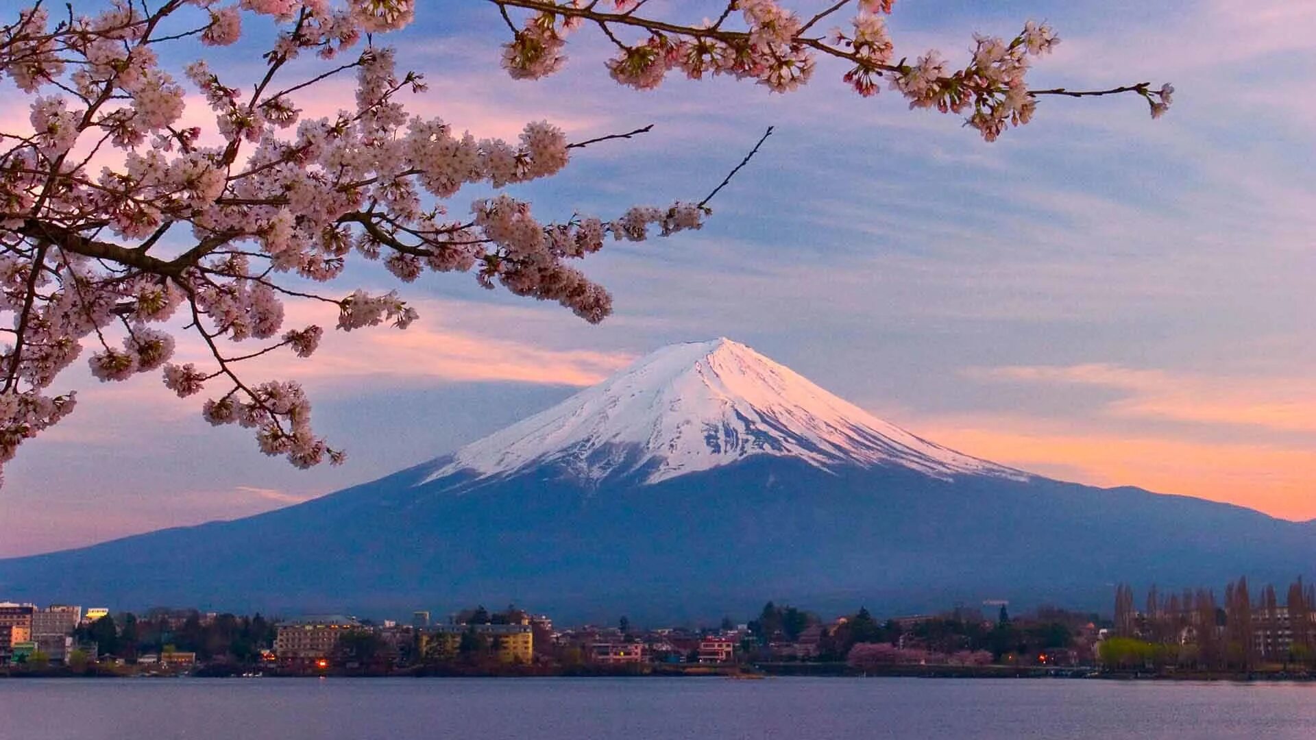 Химедзи (остров Хонсю). Фудзияма Япония. Гора Фудзияма в Японии. Токио вулкан Фудзияма.