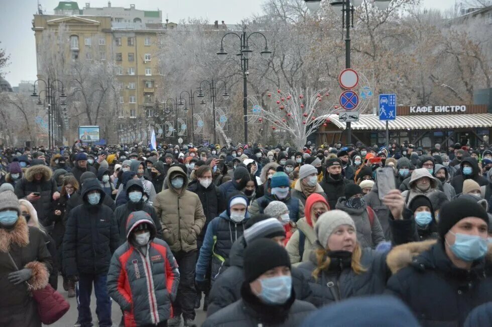 Протесты в Саратове. Митинг за Навального в Саратове. Мирные митинги Саратов. Митинг Саратов несанкционированный.