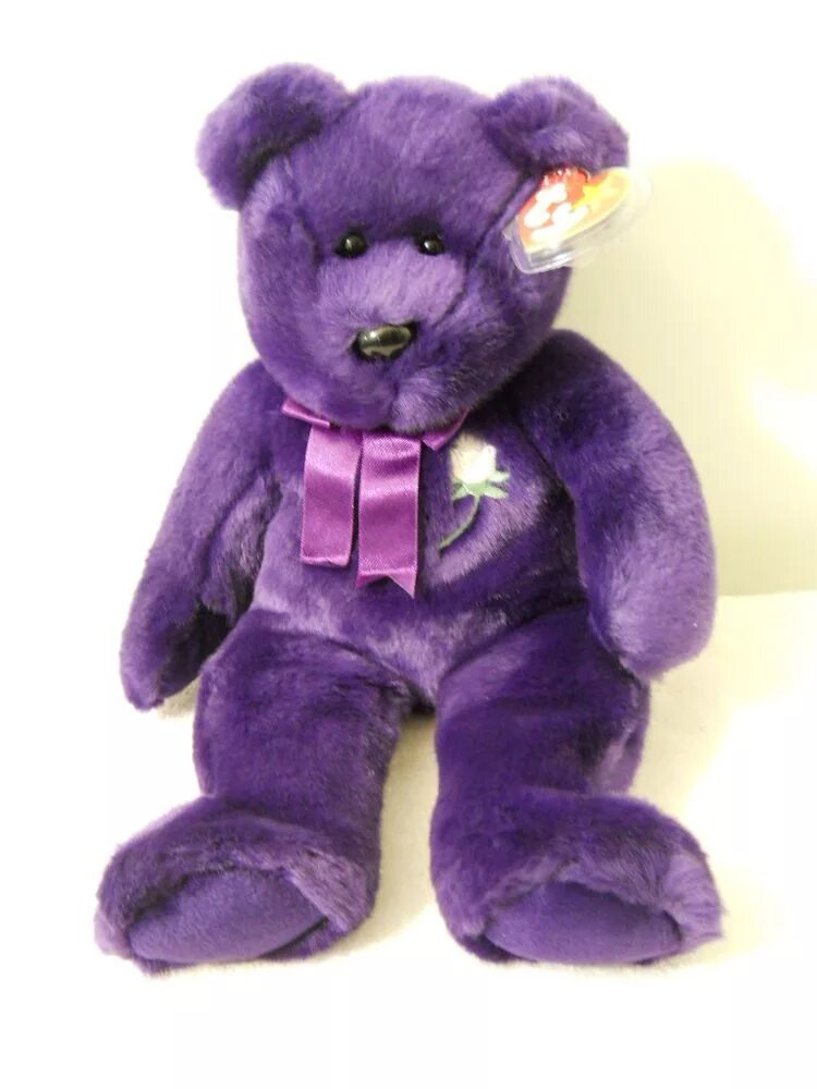 Фиолетовый мишки игру. Сиреневый мишка. Фиолетовый медведь. Фиолетовый Медвежонок. Плюшевый фиолетовый.