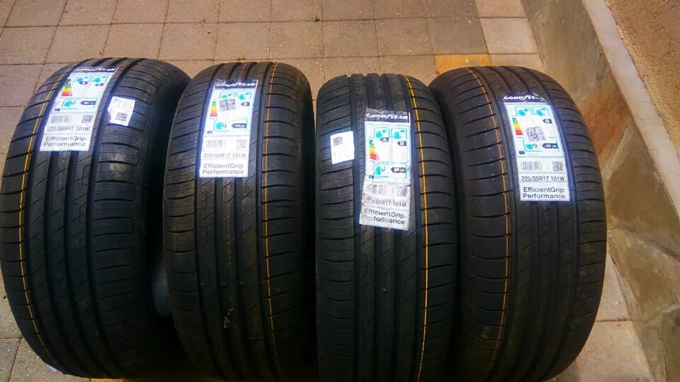 Goodyear EFFICIENTGRIP Performance 2 225/55 r17. Goodyear EFFICIENTGRIP Performance 225/55 r17 101w. Goodyear EFFICIENTGRIP Performance 2. Goodyear 225/55r17 101w XL EFFICIENTGRIP Performance.