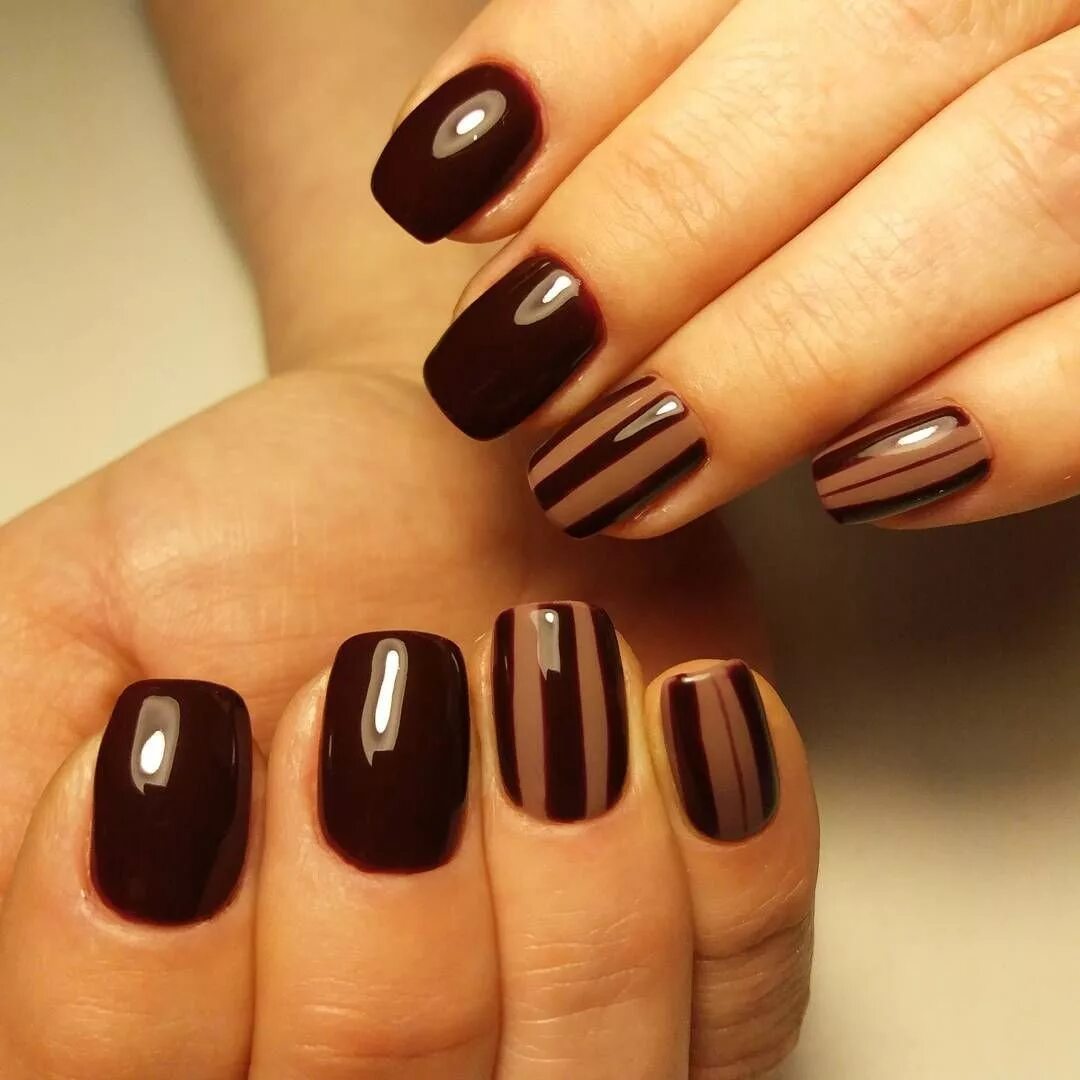маникюр коричневый с бежевым. шоколадный маникюр. маникюр в бежево-коричневых тонах. шеллак коричневый. шоколадный маникюр.