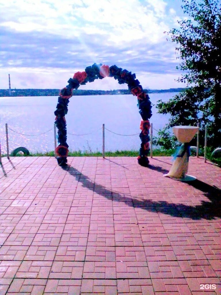 Гостиничный комплекс заречье бердск. Линейная 3в бердск спорткомплекс вега. Комплекс бердск. Охотник гостиничный комплекс. Охотник бердск кафе.