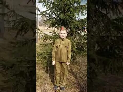 Щит и меч прожектор шарит по пригорку. Прожектор шарит осторожно по пригорку. песня прожектор шарит осторожно по пригорку. прожектор шарит осторожно по пригорку слушать. прожектор шарит осторожно по паигорку.