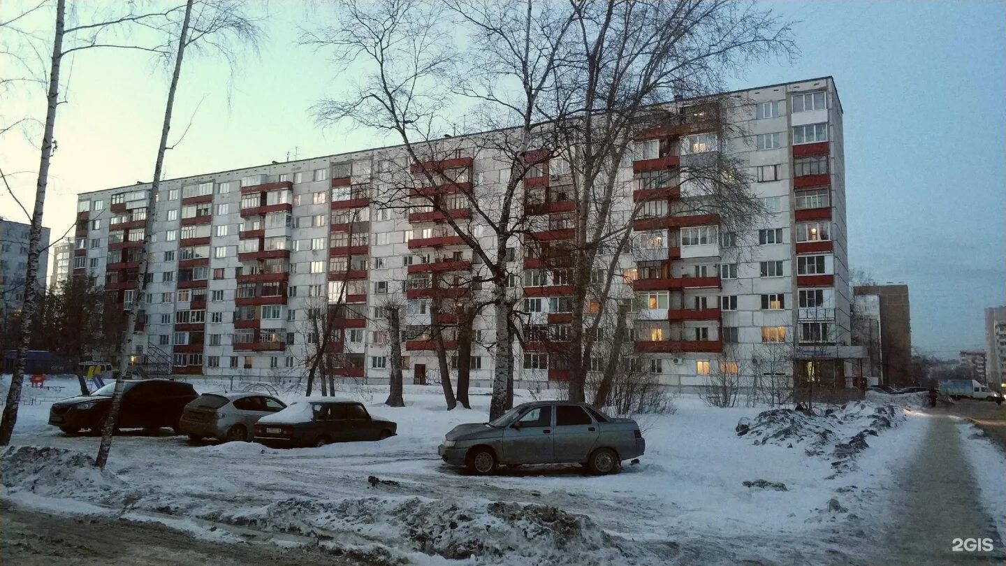 Дом 10 лет октября ижевск. Улица 10 лет октября (ижевск). 10 лет октября 22 ижевск. улица димитрова ижевск. 10 лет октября 2 ижевск.