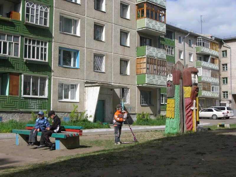 Саянск иркутская область микрорайон. Город Саянск. Саянск Иркутская область. Саянск Иркутск. Саянск 2010 год дворы.