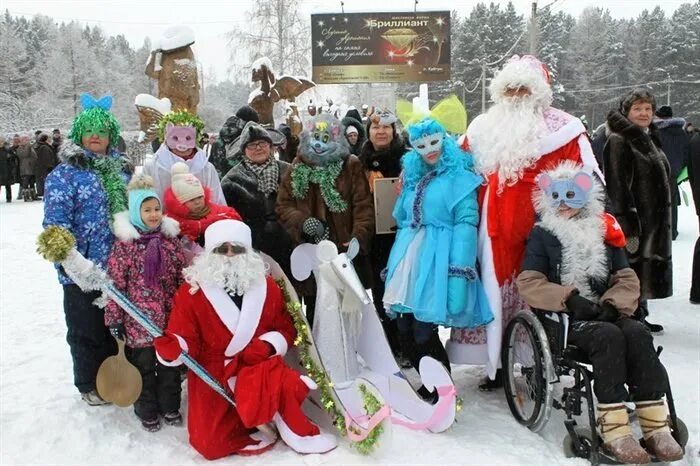 Прогноз погоды саянск иркутской области. Снежный городок в Саянске Иркутской области. Саянске откроется снежный городок. Елочка Саянск. Городок Саянская 3 Железногорск.