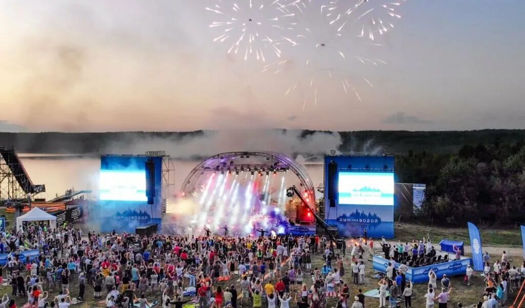 Выборг фестиваль. Рок фестиваль. Рок над водой 2022. Дым над водой 2021 гатчина. Дым над водой фестиваль 2023.