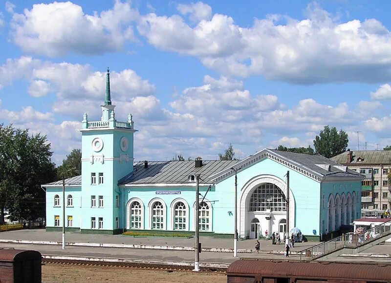брянск благоустройство двора. брянск р н бежицкий. комсомольская 16 брянск. литейная 48 брянск бежицкий район. брянск район бежица бежица.