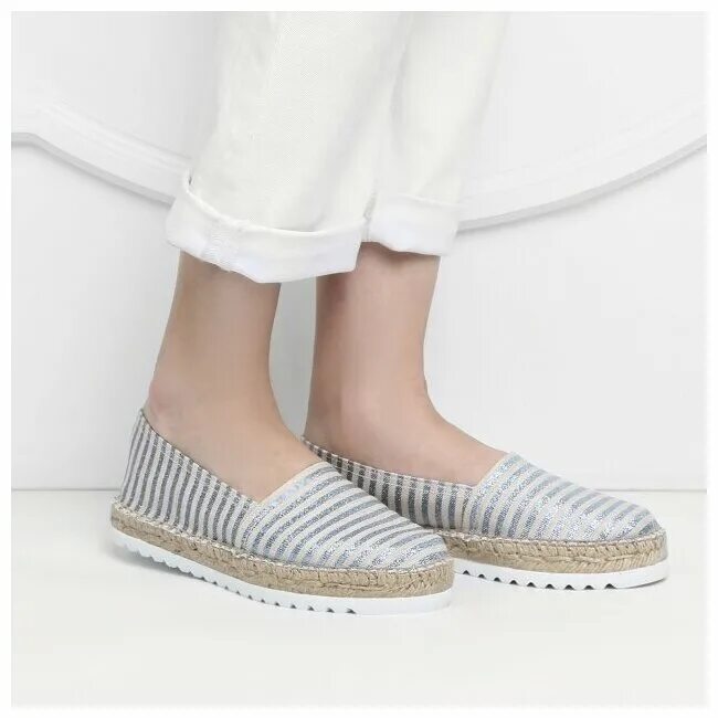 La maison espadrilles. Эспадрильи la maison de l'espadrille белые кружевные. Эспадрильи la maison. La maison de l'espadrille кеды мужские. La maison espadrilles.