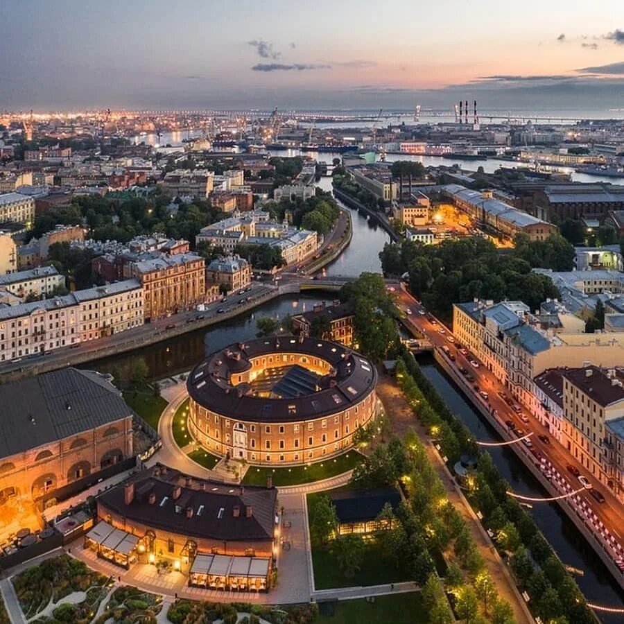 Спб что это. Остров новая Голландия в Санкт-Петербурге. Новая Голландия Питер. Голландия Питер парк. Парк в Питере новая Голландия.