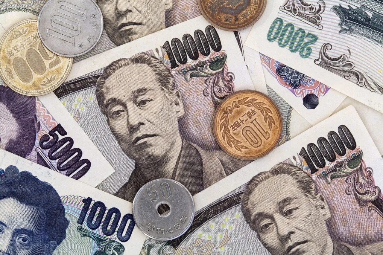 Купюры йен. Йена номиналы. Японские деньги. Валюта Японии. Японская йена.