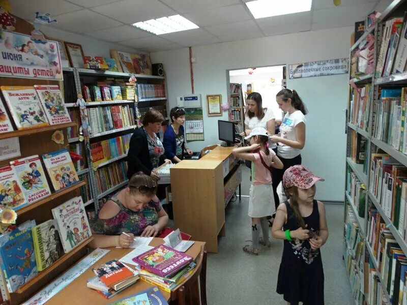 Библиотека имени семенова. Библиотека чернышевского ростов. Библиотека имени гагарина ростов. Детская библиотека на улице чкалова. Библиотека чкалова ростов на дону.