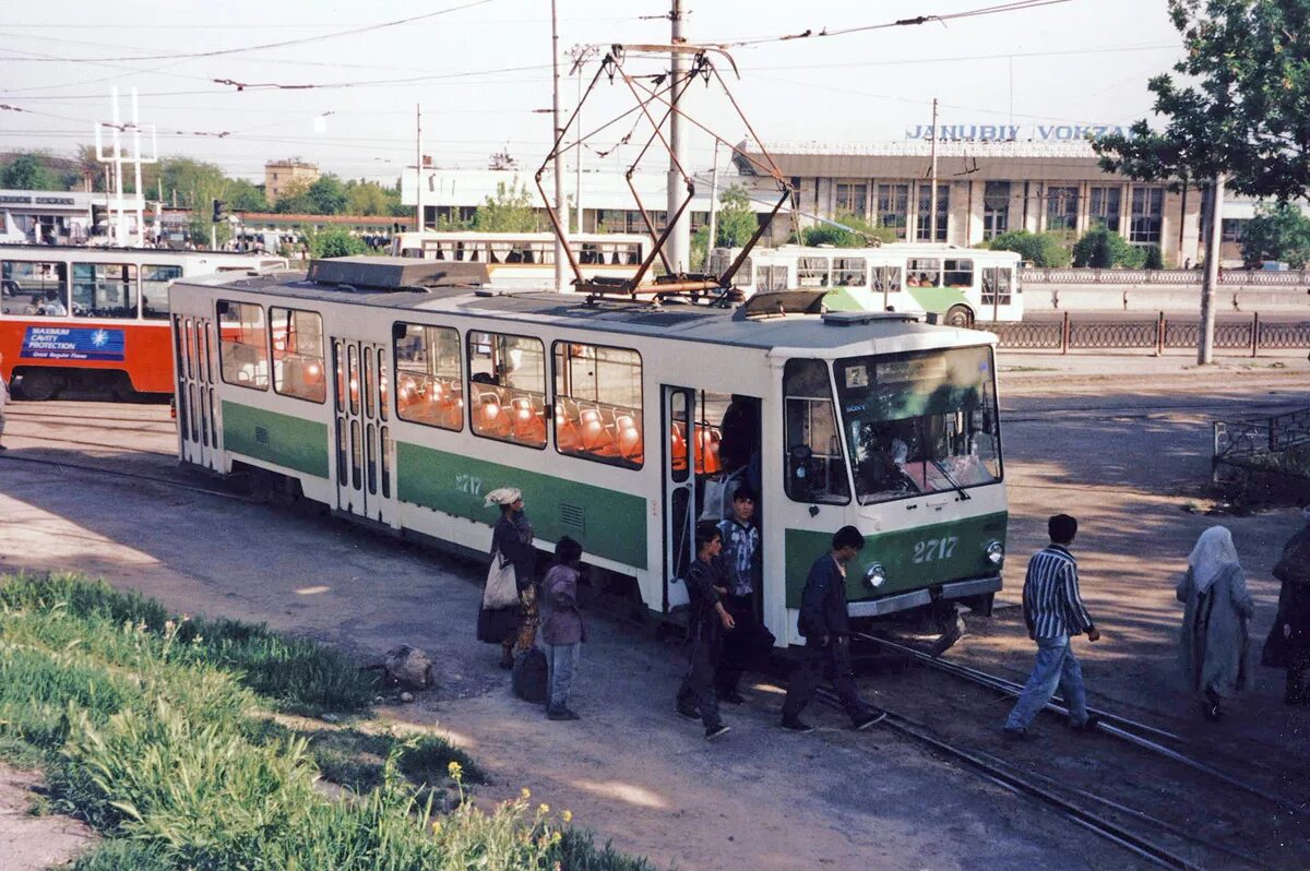 Tatra t6b5 Ташкент. Ташкент трамвай Татра. Ташкент трамвай СССР. Трамваи Ташкента 1988 год.