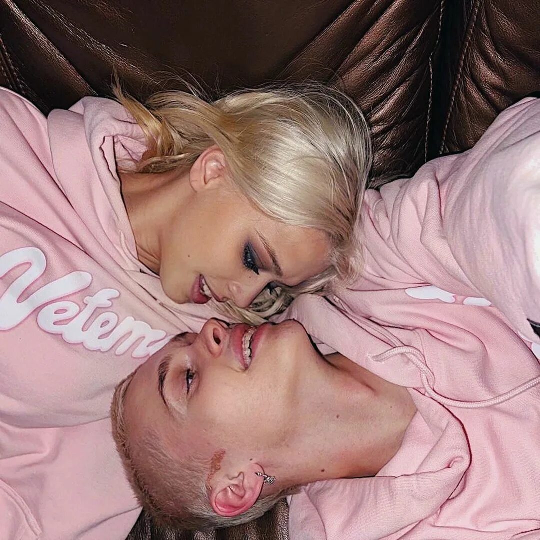 дани милохина и юли гаврилиной. юля гаврилина зданиями лохин. даня милохин и юля гаврилина 2020. юлия гаврилина и даня милохин. даня миллхин и юля говрилилна.